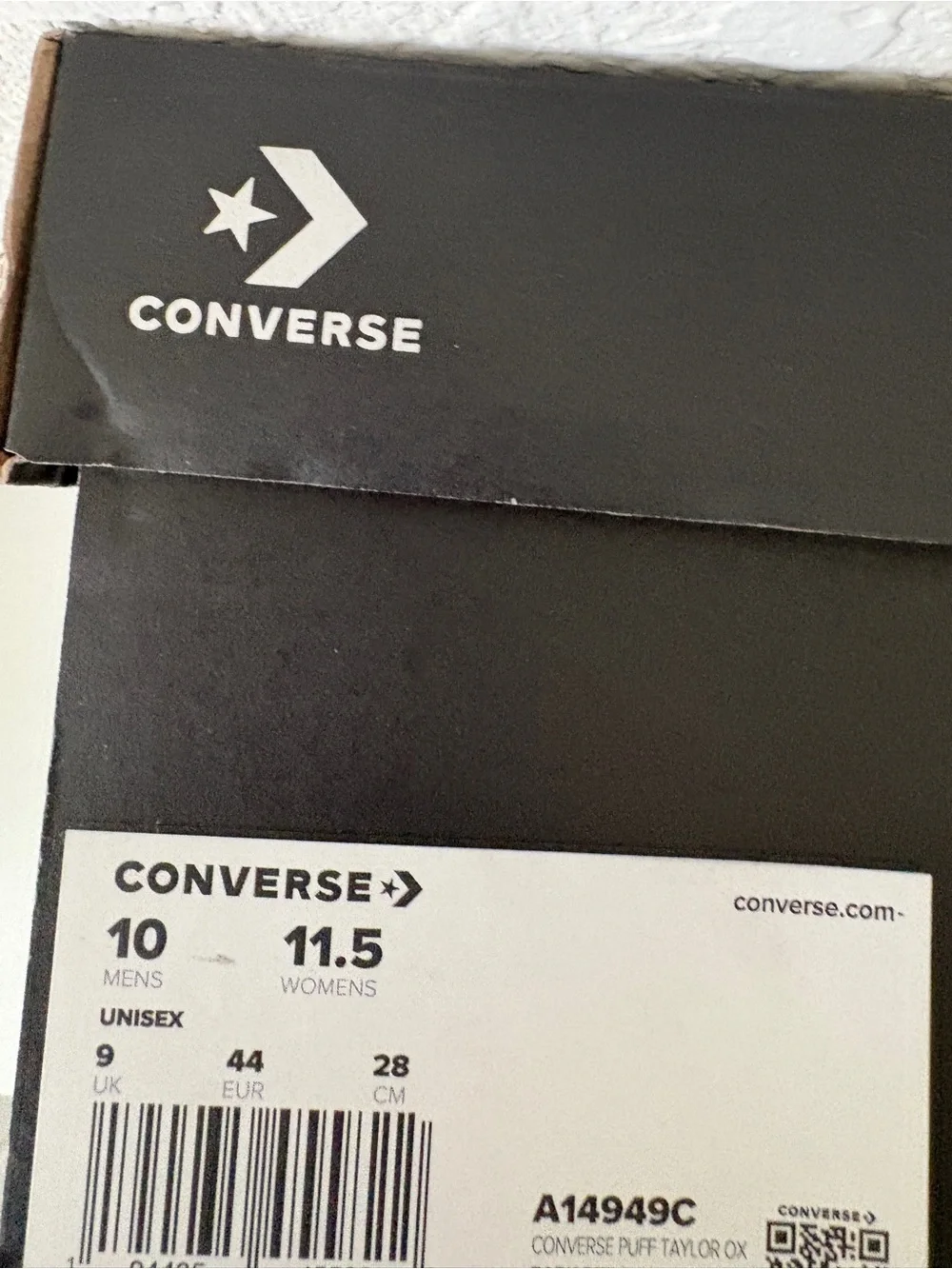 NIB Converse Chuck Taylor All Star low Puff Park Red/White/Black 10 Mens/ 11.5 W